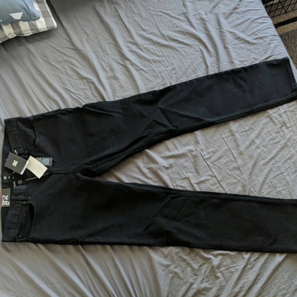 Brand new DCshoes jeans